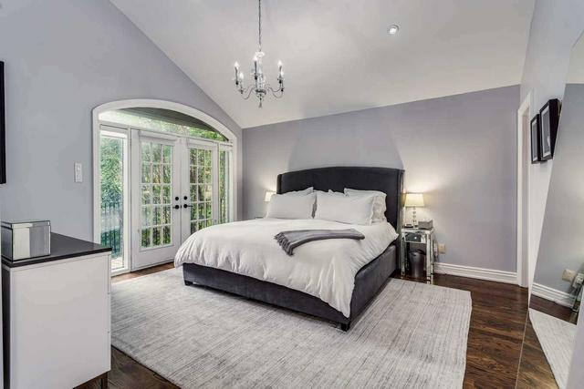 497 Melrose Ave, House detached with 4 bedrooms, 4 bathrooms and 5 parking in Toronto ON | Image 11