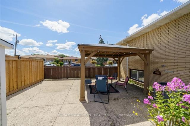 33 Algonquin Crt, House detached with 3 bedrooms, 2 bathrooms and 5 parking in Hamilton ON | Image 35