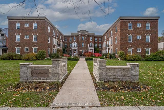 22 - 54 Dufferin Ave, Condo with 1 bedrooms, 1 bathrooms and 1 parking in Brantford ON | Image 1
