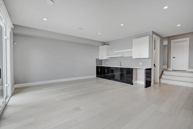 4122 Stanley Road Sw, Home with 3 bedrooms, 3 bathrooms and 2 parking in Calgary AB | Image 7