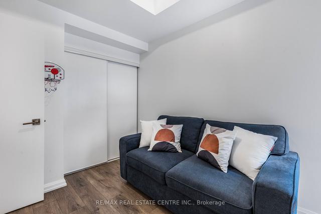 10 - 15 Brin Dr, Townhouse with 3 bedrooms, 2 bathrooms and 1 parking in Toronto ON | Image 17