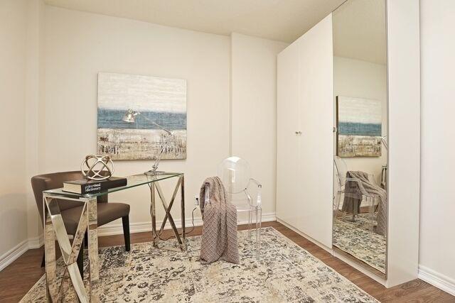 2007 - 55 Bloor St E, Condo with 2 bedrooms, 2 bathrooms and 1 parking in Toronto ON | Image 11