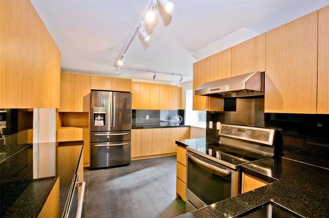 313 - 188 Bonis Ave, Townhouse with 4 bedrooms, 3 bathrooms and 1 parking in Toronto ON | Image 12