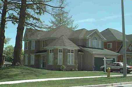 2337 Meriadoc Dr, House detached with 4 bedrooms, 4 bathrooms and 4 parking in Pickering ON | Image 2