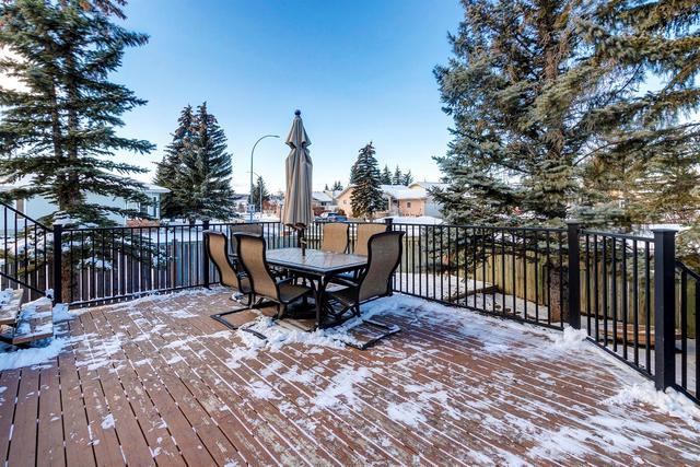 14 West Andison Close, House detached with 4 bedrooms, 3 bathrooms and 6 parking in Calgary AB | Image 30