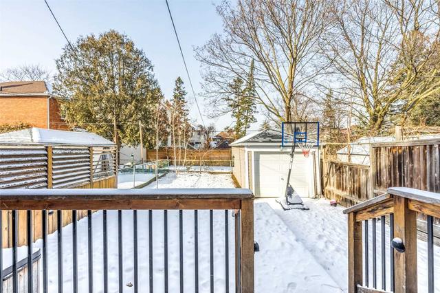 252 Melrose Ave, House semidetached with 3 bedrooms, 1 bathrooms and 4 parking in Toronto ON | Image 20