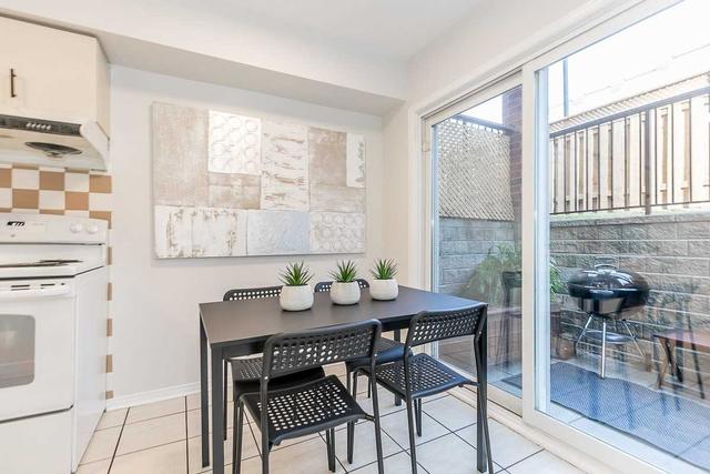 101 - 262 St Helens Ave, Townhouse with 3 bedrooms, 2 bathrooms and 1 parking in Toronto ON | Image 5