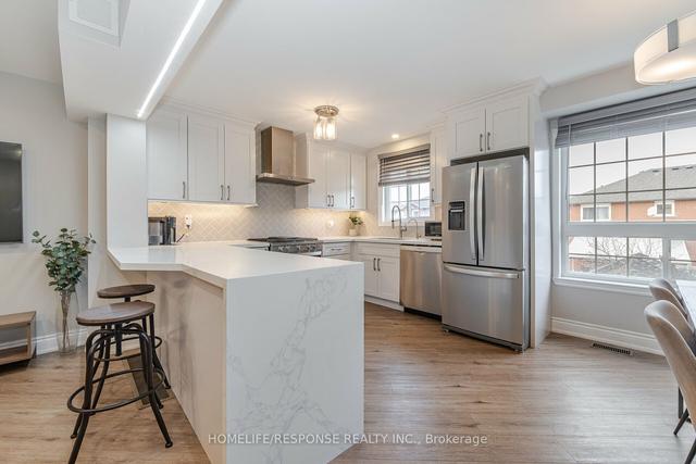 9 - 5260 Mcfarren Blvd, Townhouse with 3 bedrooms, 3 bathrooms and 2 parking in Mississauga ON | Image 5