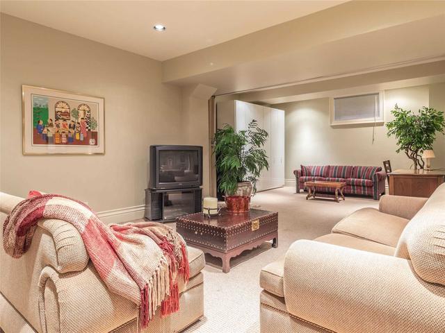 570 Bedford Park Ave, House detached with 4 bedrooms, 4 bathrooms and 6 parking in Toronto ON | Image 7