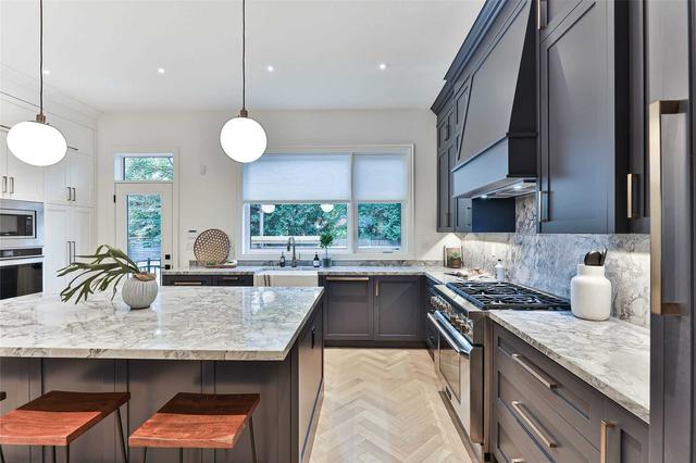 54 Winnifred Ave, House detached with 4 bedrooms, 4 bathrooms and 1 parking in Toronto ON | Image 10