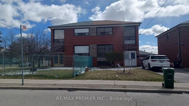 83 Dombey Rd, House semidetached with 3 bedrooms, 2 bathrooms and 3 parking in Toronto ON | Image 11