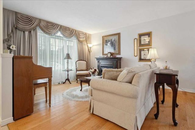 9 Constance Crt, House detached with 3 bedrooms, 3 bathrooms and 6 parking in Brantford ON | Image 36