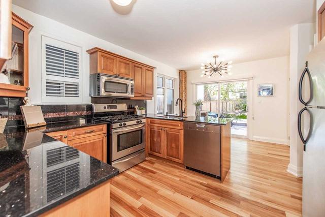 22 Fourth St, House detached with 3 bedrooms, 2 bathrooms and 3 parking in Toronto ON | Image 6