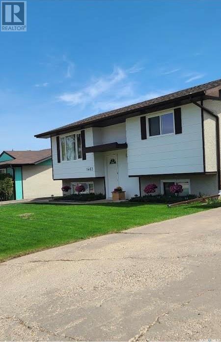 1462 Sibbald Crescent, House detached with 4 bedrooms, 2 bathrooms and null parking in Prince Albert SK | Image 25