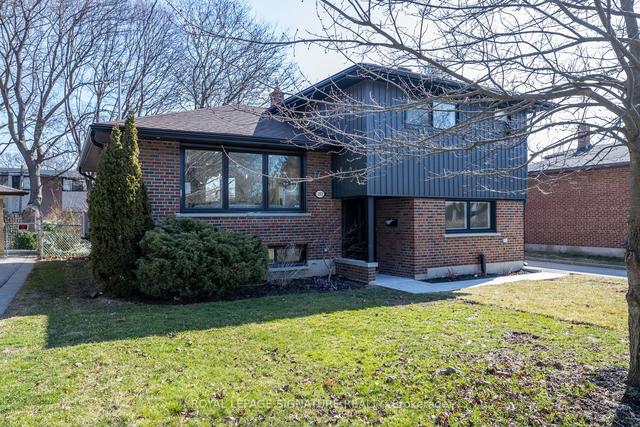 181 Broadlands Blvd, House detached with 4 bedrooms, 4 bathrooms and 3 parking in Toronto ON | Image 1