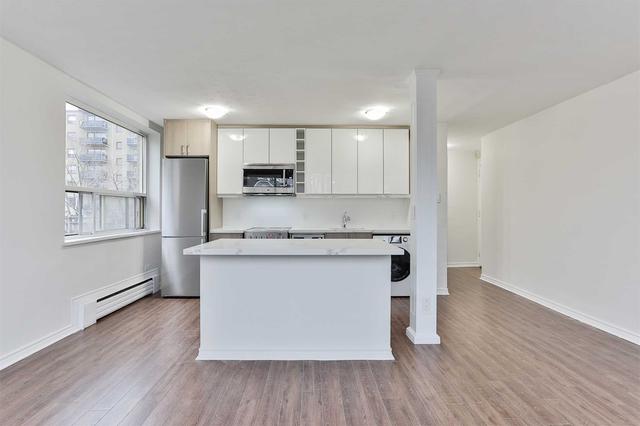 41 - 140 Springhurst Ave, Condo with 2 bedrooms, 1 bathrooms and 1 parking in Toronto ON | Image 5