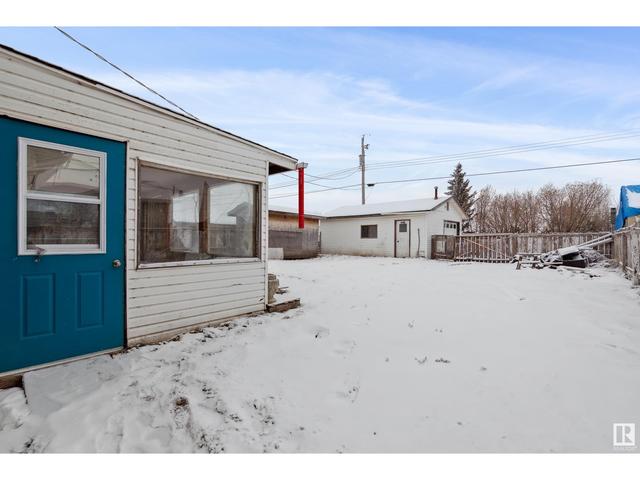 4851 48 Av, House detached with 5 bedrooms, 2 bathrooms and null parking in Chipman AB | Image 27