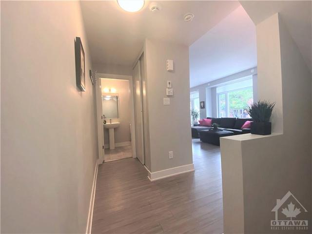 38 Holmwood Avenue, Condo with 2 bedrooms, 3 bathrooms and 1 parking in Ottawa ON | Image 13