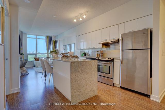 603 - 15 Singer Crt, Condo with 1 bedrooms, 1 bathrooms and 0 parking in Toronto ON | Image 3