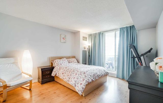 1205 - 5765 Yonge St, Condo with 2 bedrooms, 2 bathrooms and 1 parking in Toronto ON | Image 5