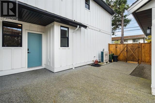 10187 Fifth St, House detached with 3 bedrooms, 3 bathrooms and 2 parking in Sidney BC | Image 38