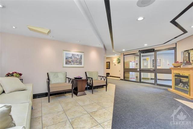 613 - 80 Sandcastle Drive, Condo with 2 bedrooms, 2 bathrooms and 1 parking in Ottawa ON | Image 2