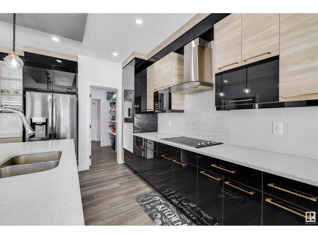 721 Ebbers Pl Nw, House detached with 3 bedrooms, 3 bathrooms and null parking in Edmonton AB | Image 6