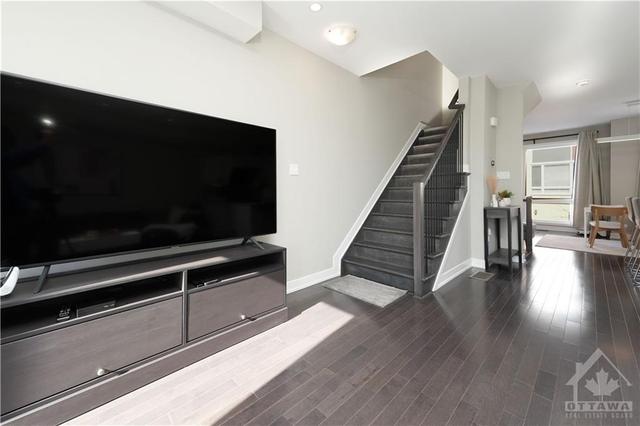 705 Terravita Private, Townhouse with 4 bedrooms, 3 bathrooms and 2 parking in Ottawa ON | Image 16