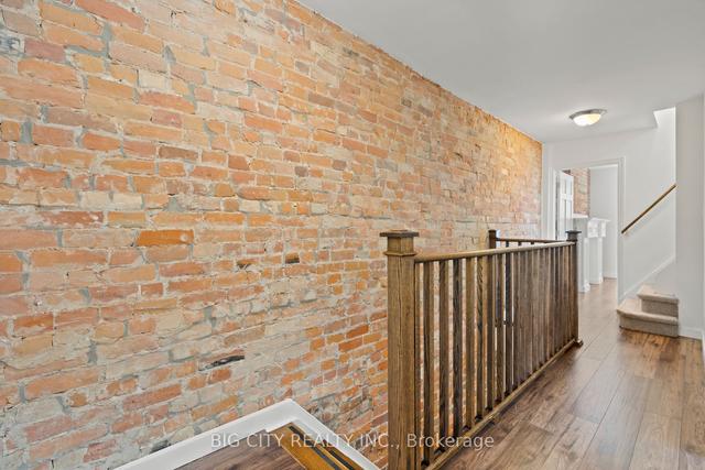 upper - 861a Dovercourt Rd, House semidetached with 4 bedrooms, 2 bathrooms and 0 parking in Toronto ON | Image 11