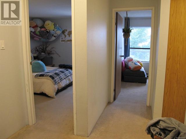 The Two Bedrooms As Seen From The Front Entry | Image 8