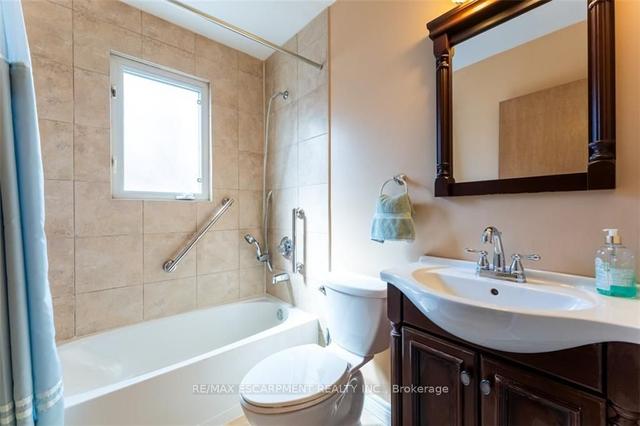 40 West 22nd St, House detached with 4 bedrooms, 3 bathrooms and 4 parking in Hamilton ON | Image 11
