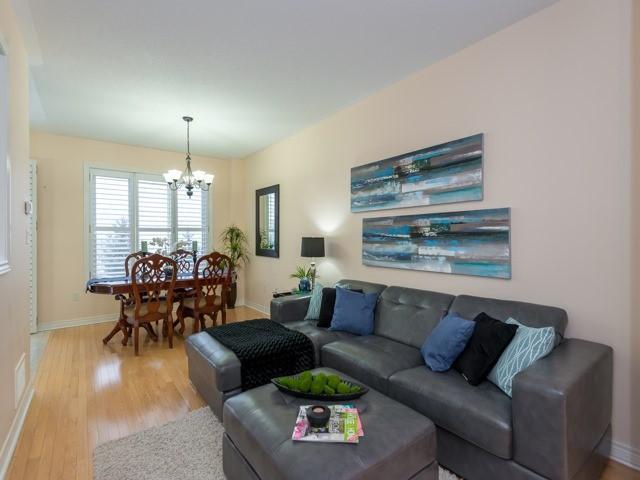 83 - 8 Townwood Dr, House attached with 3 bedrooms, 4 bathrooms and 2 parking in Richmond Hill ON | Image 4