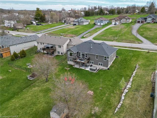 136 Morgan Drive, House detached with 4 bedrooms, 3 bathrooms and 4 parking in South Frontenac ON | Image 19