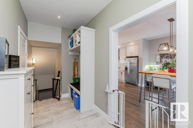 11424 71 Av Nw, House semidetached with 4 bedrooms, 3 bathrooms and null parking in Edmonton AB | Image 20