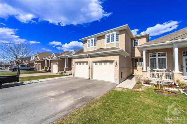 112 Desmond Trudeau Drive, Townhouse with 3 bedrooms, 2 bathrooms and 3 parking in Arnprior ON | Image 2