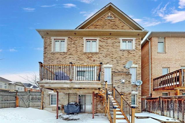 31 Estrella Cres, House detached with 4 bedrooms, 3 bathrooms and 5 parking in Richmond Hill ON | Image 15