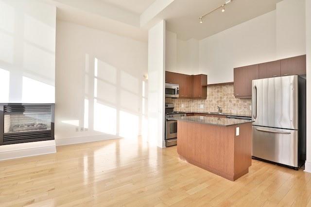 404 - 437 Roncesvalles Ave, Condo with 1 bedrooms, 1 bathrooms and 1 parking in Toronto ON | Image 2
