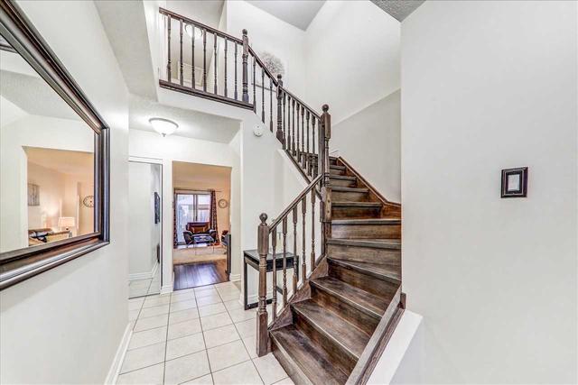 22 Enmount Dr, Townhouse with 3 bedrooms, 2 bathrooms and 2 parking in Brampton ON | Image 20