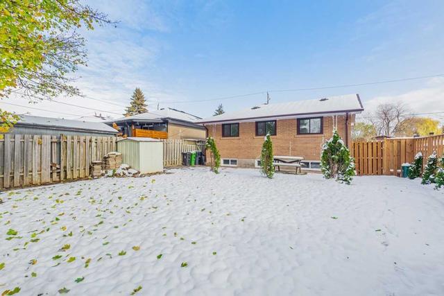 12 Midpines Rd, House detached with 3 bedrooms, 4 bathrooms and 7 parking in Toronto ON | Image 29