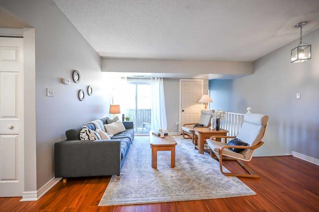 1205 - 4140 Foxwood Dr, Condo with 2 bedrooms, 1 bathrooms and 2 parking in Burlington ON | Image 7