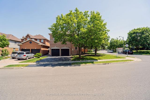 128 Sal Circ, House detached with 4 bedrooms, 4 bathrooms and 6 parking in Brampton ON | Image 23
