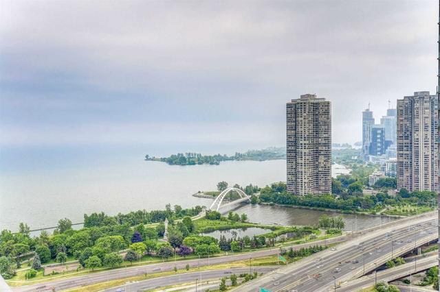 3110 - 105 The Queensway Ave, Condo with 2 bedrooms, 2 bathrooms and 1 parking in Toronto ON | Image 14