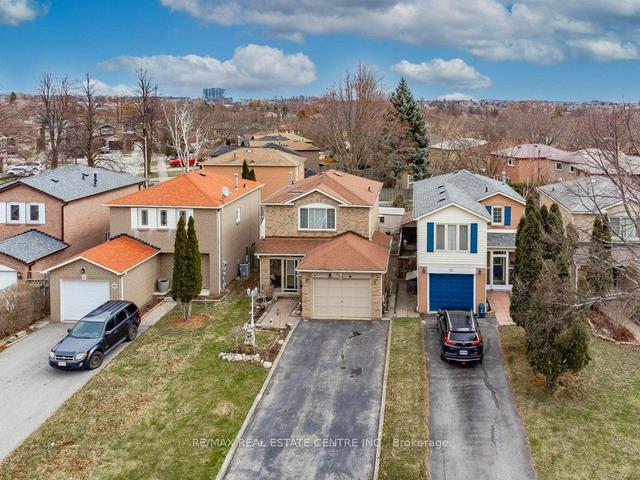 97 Radford Dr, House detached with 3 bedrooms, 2 bathrooms and 5 parking in Ajax ON | Image 25