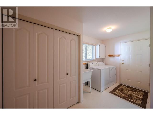 6408 Harrison Heights, House detached with 4 bedrooms, 3 bathrooms and 2 parking in Summerland BC | Image 48