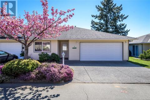 8 - 417 Heather Crt, House attached with 2 bedrooms, 2 bathrooms and 2 parking in Comox BC | Card Image