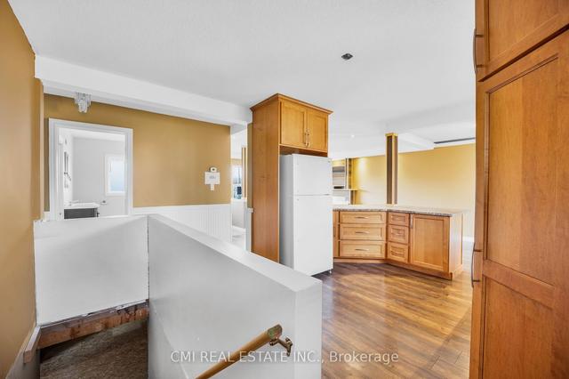 886 York Ave N, House detached with 2 bedrooms, 2 bathrooms and 5 parking in North Perth ON | Image 8