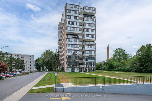 2 Mowat Ave, Condo with 1 bedrooms, 1 bathrooms and 1 parking in Kingston ON | Image 12