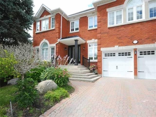 1033 Sir Ivor Crt, House detached with 5 bedrooms, 4 bathrooms and 8 parking in Newmarket ON | Image 1
