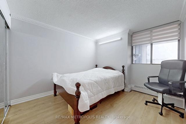 902 - 3380 Eglinton Ave E, Condo with 2 bedrooms, 2 bathrooms and 1 parking in Toronto ON | Image 16