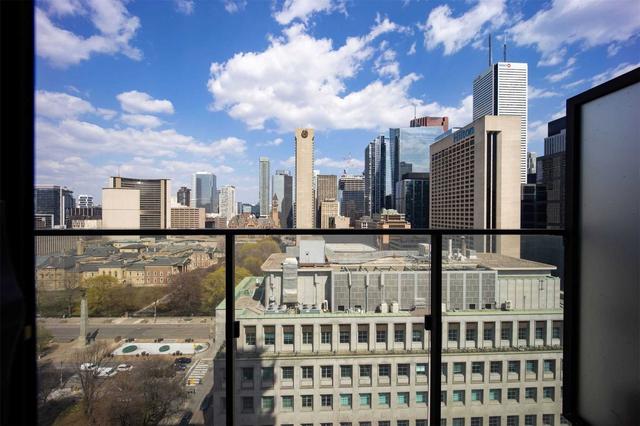 1610 - 215 Queen St W, Condo with 1 bedrooms, 1 bathrooms and 0 parking in Toronto ON | Image 3